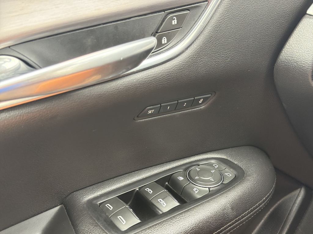 Thumbnail: 2019 Cadillac XT5 - 32