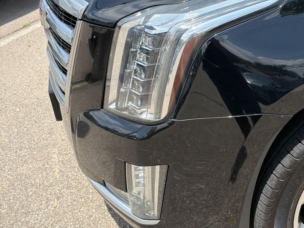 Thumbnail: 2015 Cadillac Escalade - 23