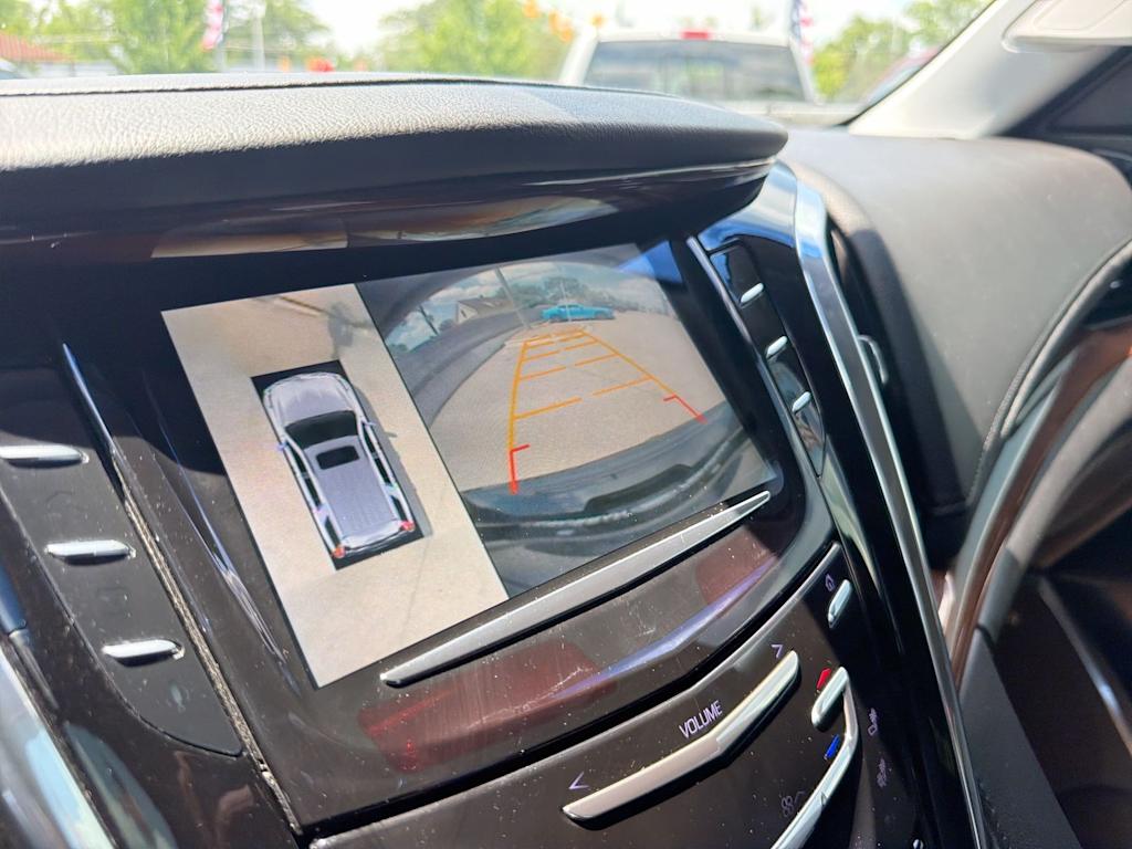 Thumbnail: 2015 Cadillac Escalade - 32
