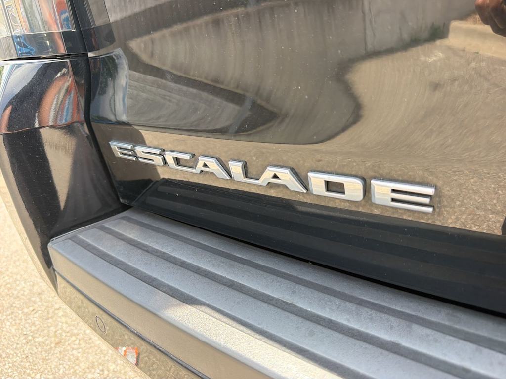 Thumbnail: 2015 Cadillac Escalade - 24