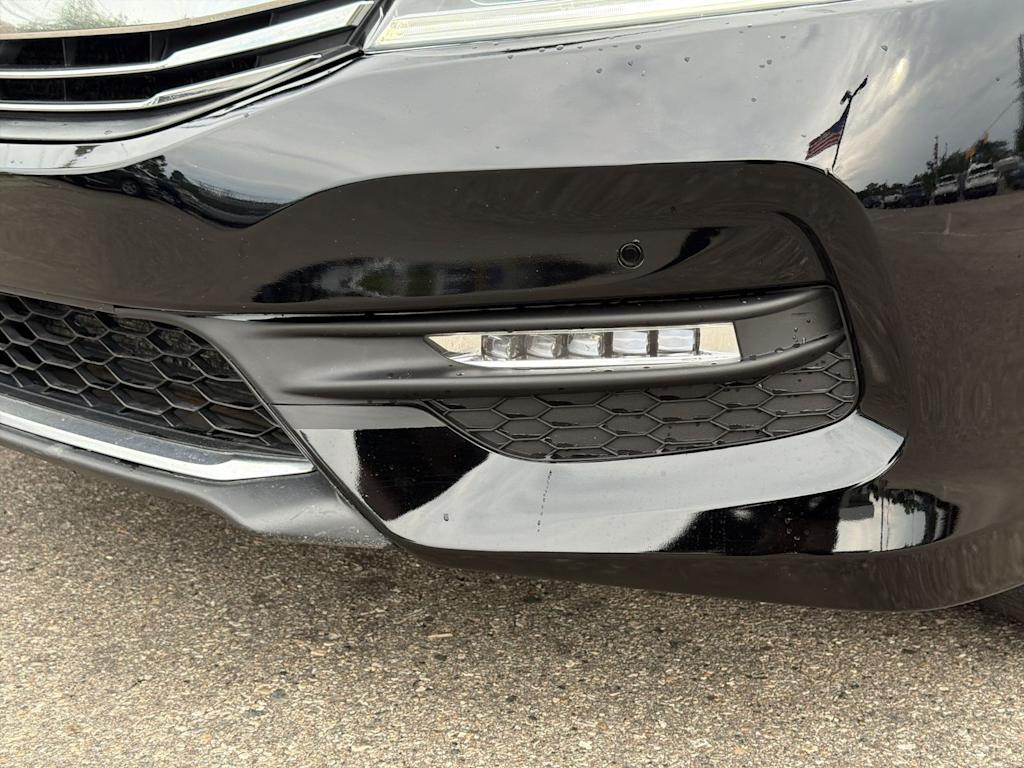 Thumbnail: 2016 Honda Accord - 7