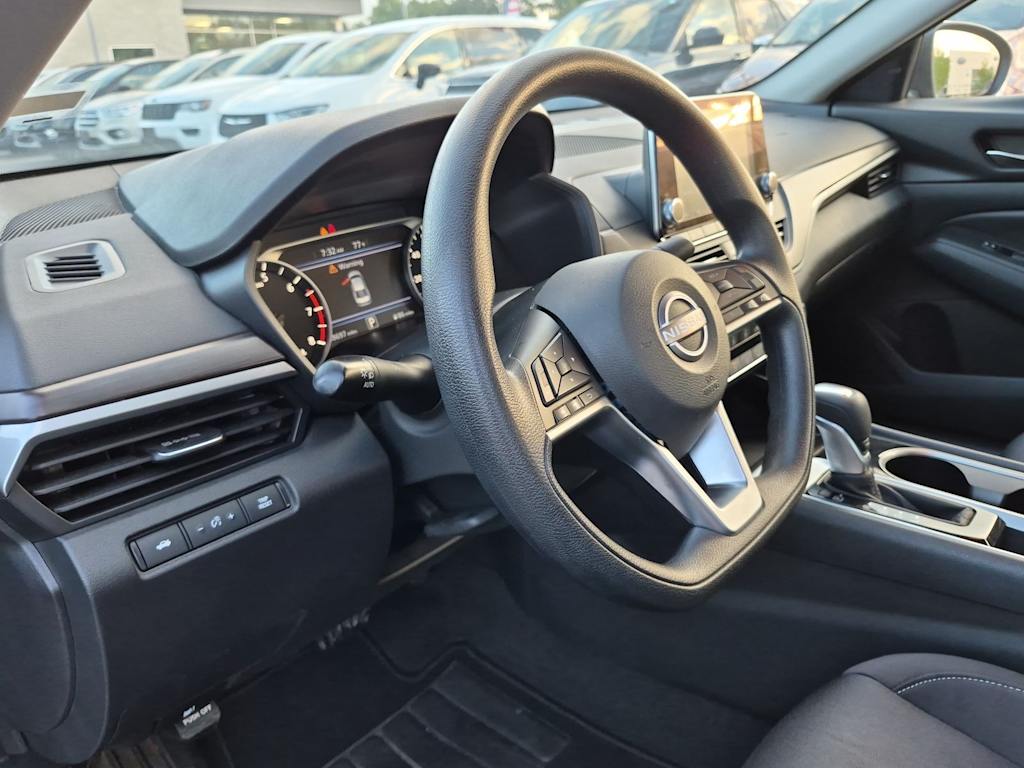 Thumbnail: 2024 Nissan Altima - 2