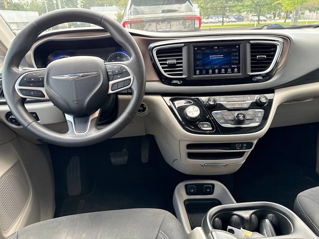 Thumbnail: 2018 Chrysler Pacifica - 2