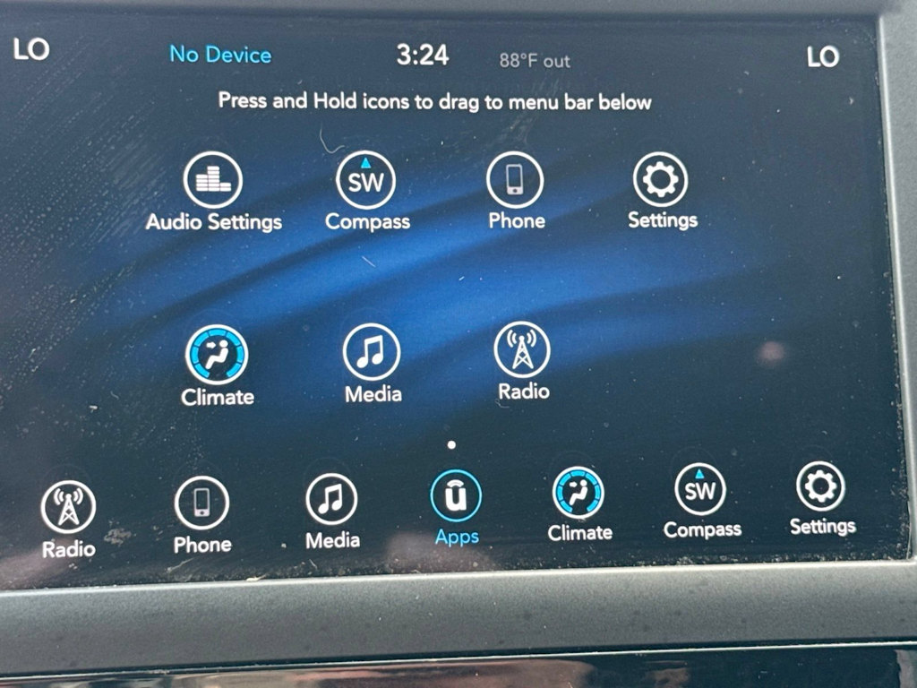 Thumbnail: 2018 Chrysler Pacifica - 25