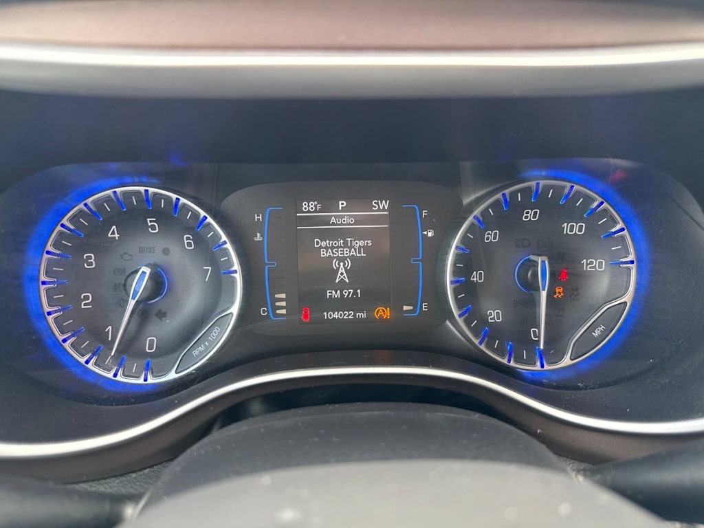 Thumbnail: 2018 Chrysler Pacifica - 11