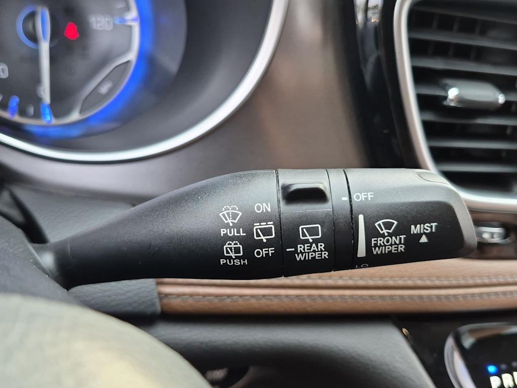 Thumbnail: 2019 Chrysler Pacifica - 23