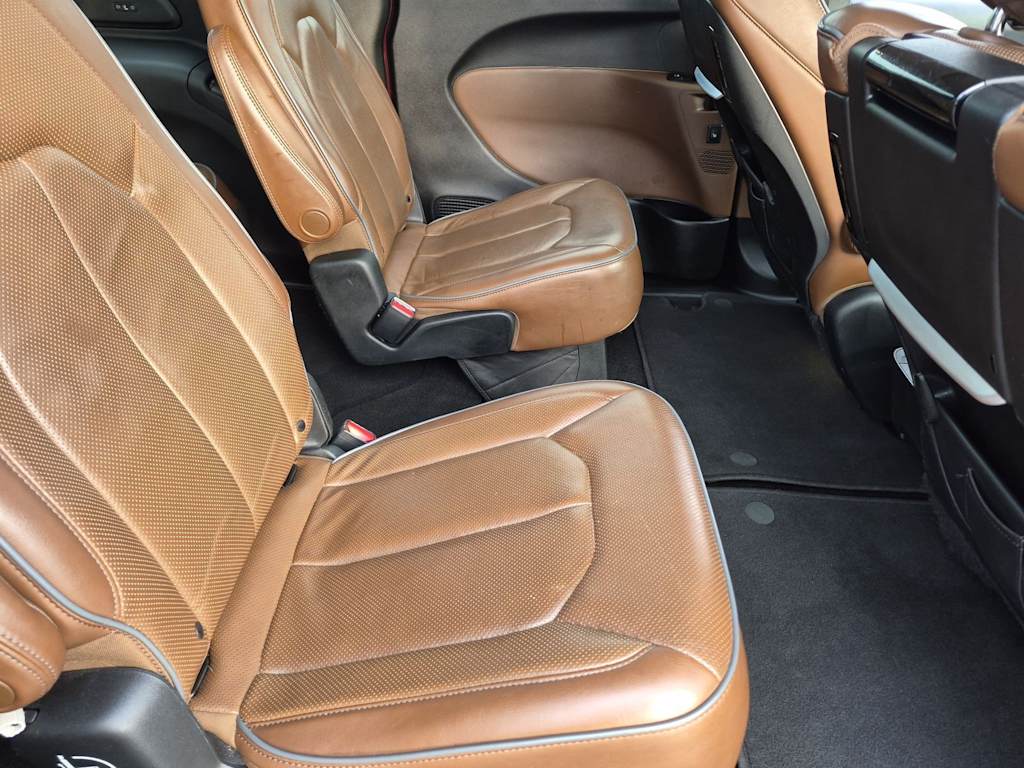 Thumbnail: 2019 Chrysler Pacifica - 21
