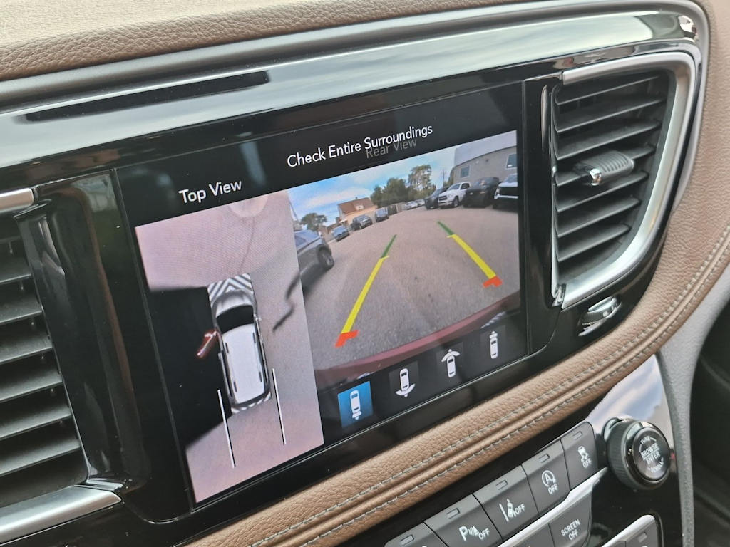 Thumbnail: 2019 Chrysler Pacifica - 26