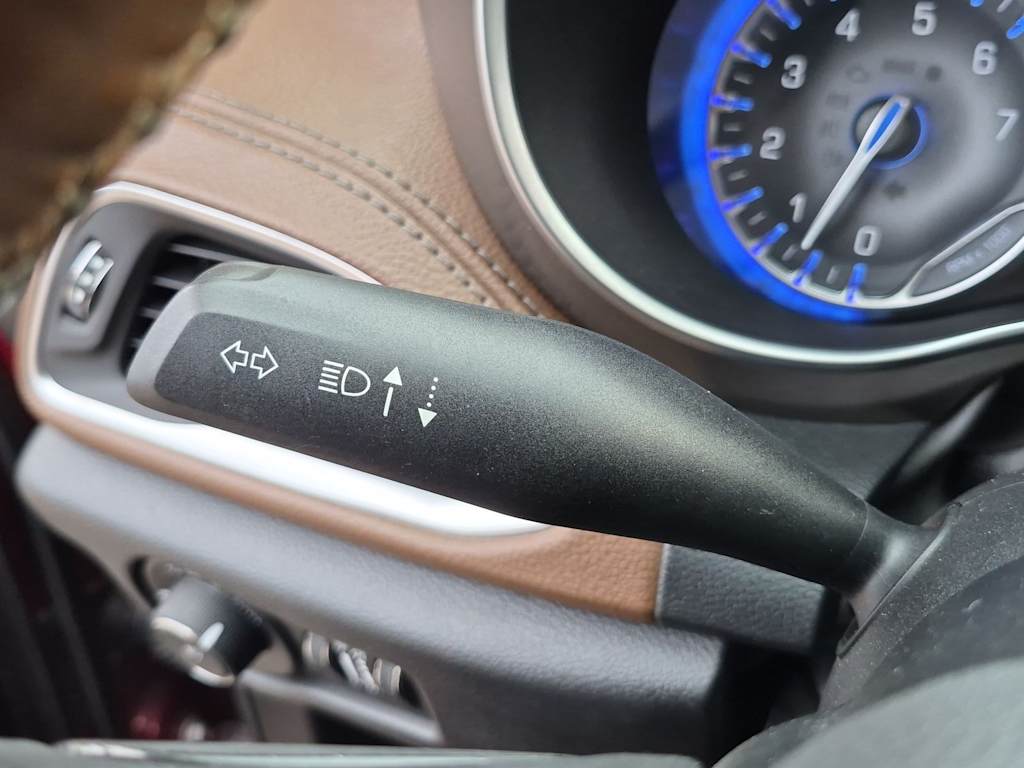 Thumbnail: 2019 Chrysler Pacifica - 24