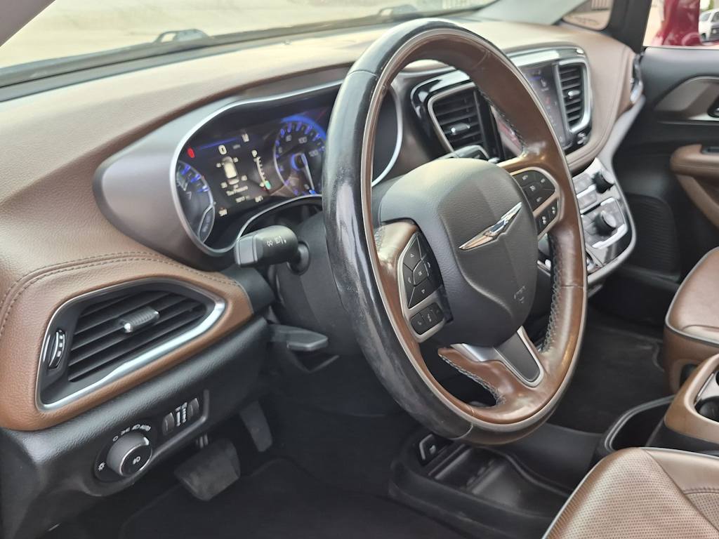 Thumbnail: 2019 Chrysler Pacifica - 2