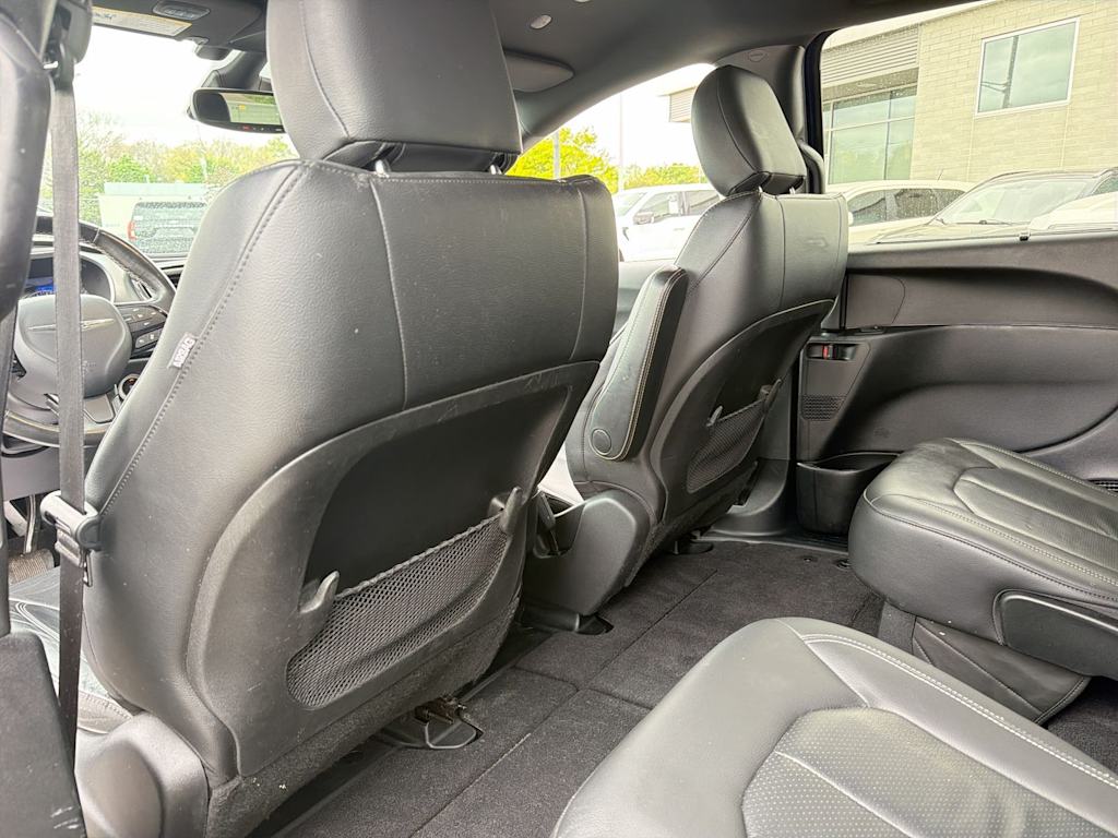 Thumbnail: 2020 Chrysler Pacifica - 12
