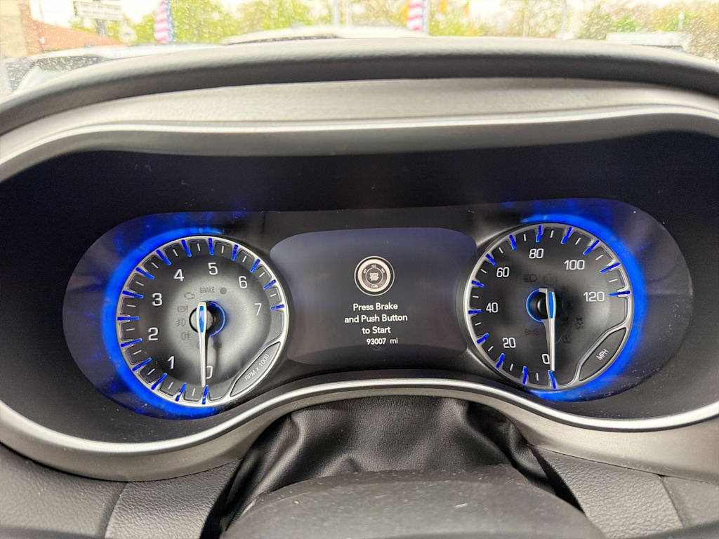 Thumbnail: 2020 Chrysler Pacifica - 35