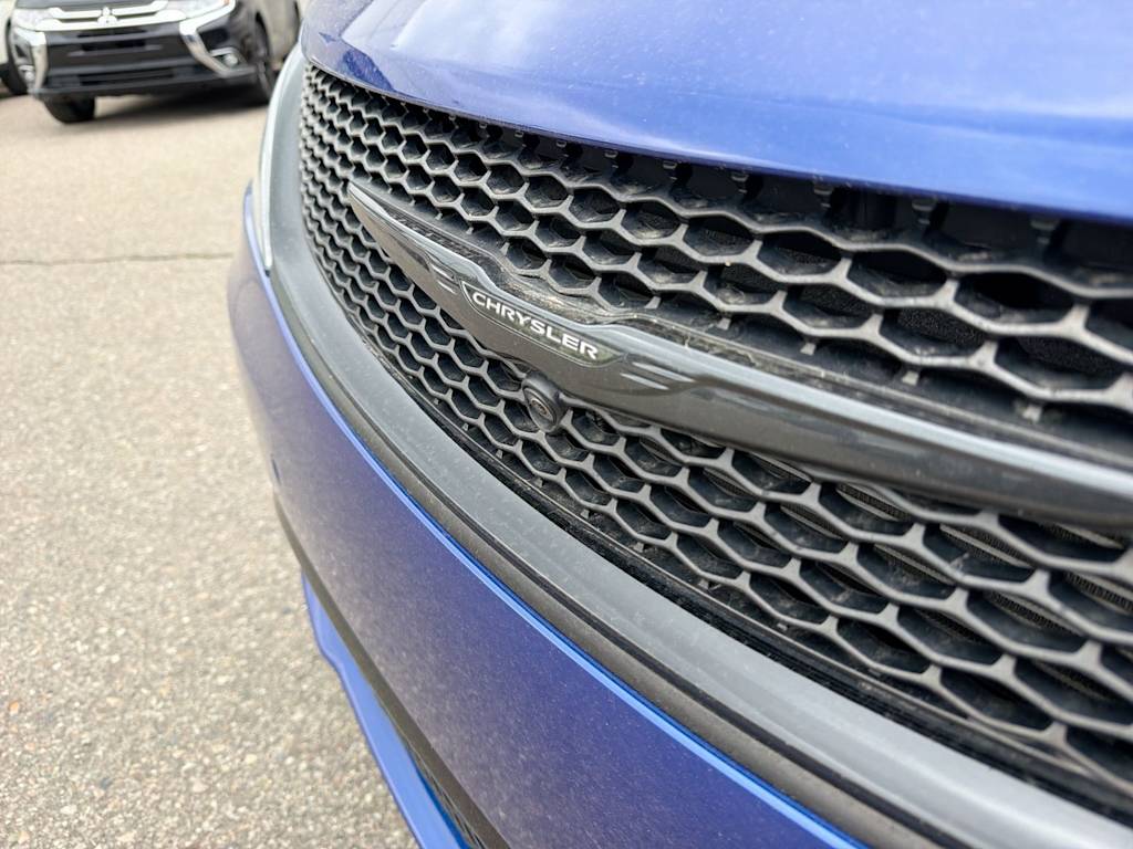 Thumbnail: 2020 Chrysler Pacifica - 7