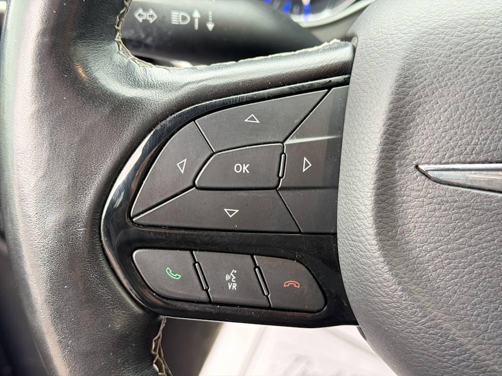 Thumbnail: 2020 Chrysler Pacifica - 27