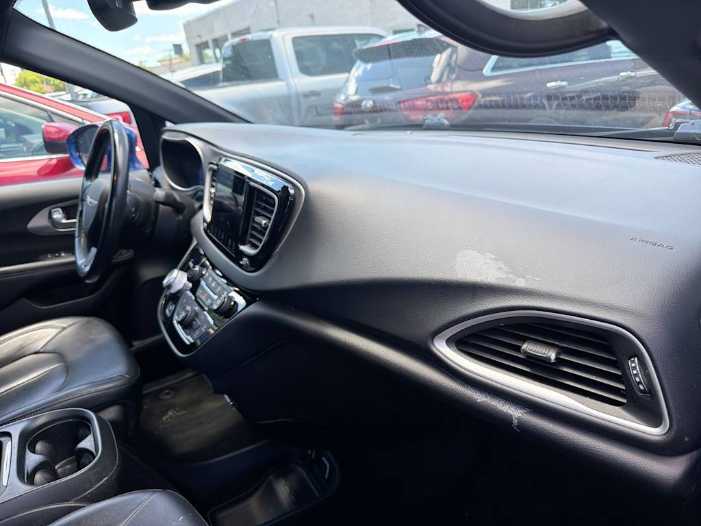 Thumbnail: 2020 Chrysler Pacifica - 2