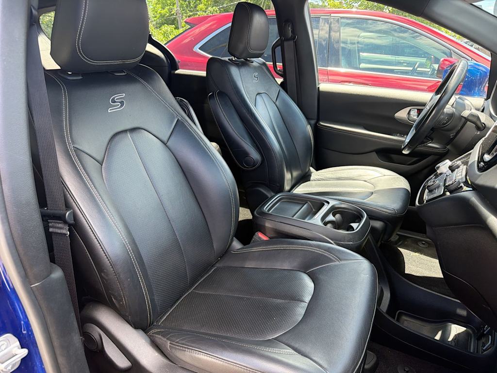 Thumbnail: 2020 Chrysler Pacifica - 26