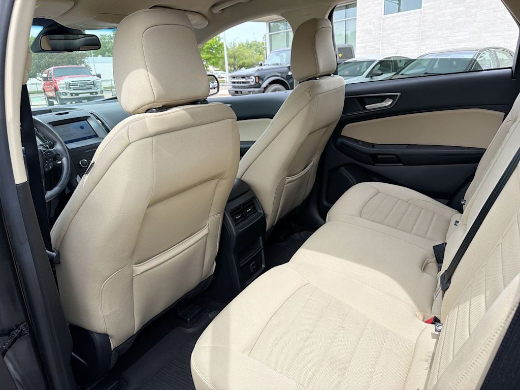 Thumbnail: 2020 Ford Edge - 12