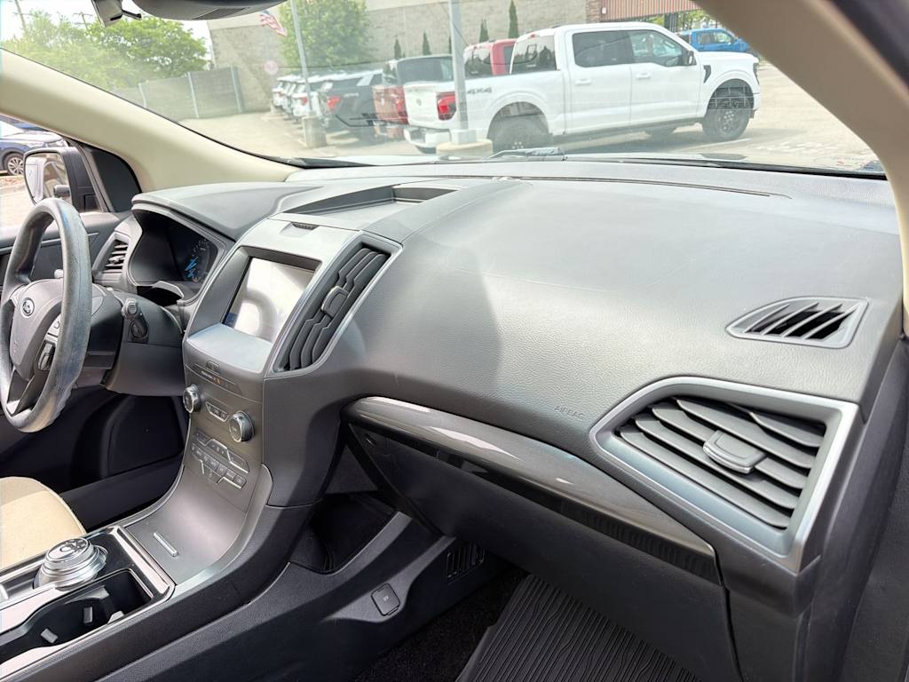 Thumbnail: 2020 Ford Edge - 2
