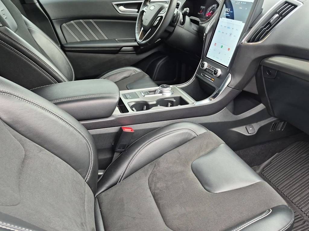 Thumbnail: 2023 Ford Edge - 11