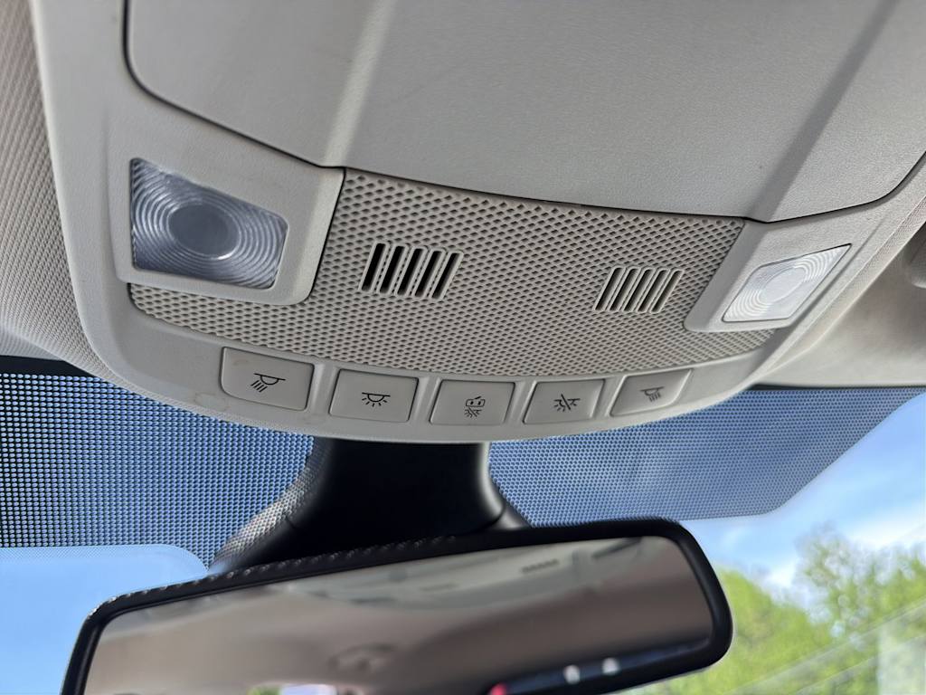 Thumbnail: 2019 Ford Edge - 26