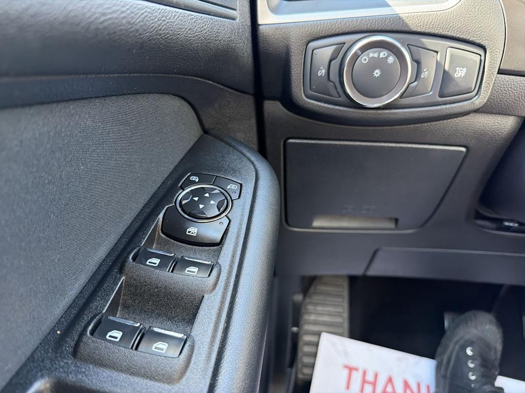 Thumbnail: 2019 Ford Edge - 30