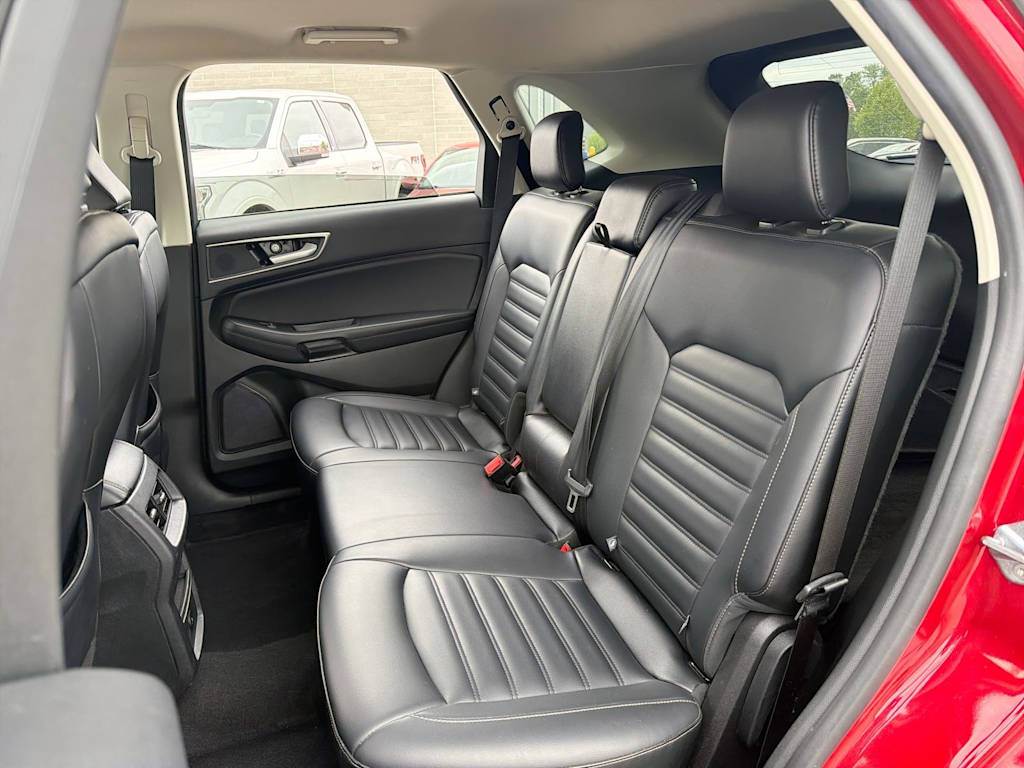 Thumbnail: 2024 Ford Edge - 26