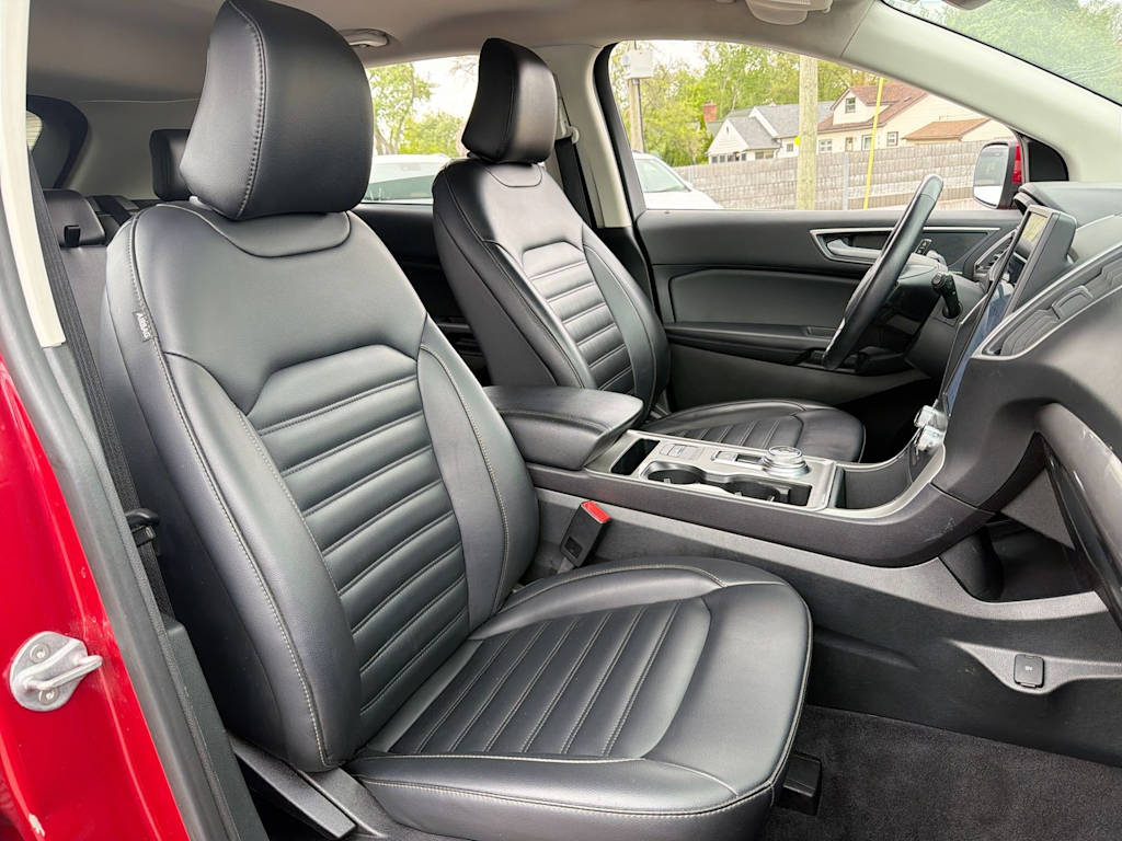 Thumbnail: 2024 Ford Edge - 28