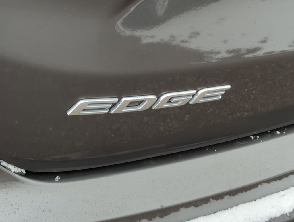 2019 Ford Edge SEL 7