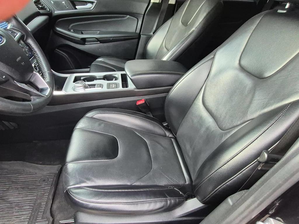 Thumbnail: 2021 Ford Edge - 9
