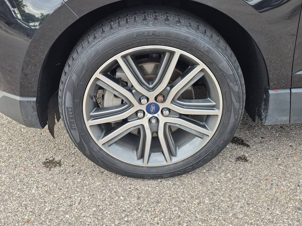 Thumbnail: 2021 Ford Edge - 7
