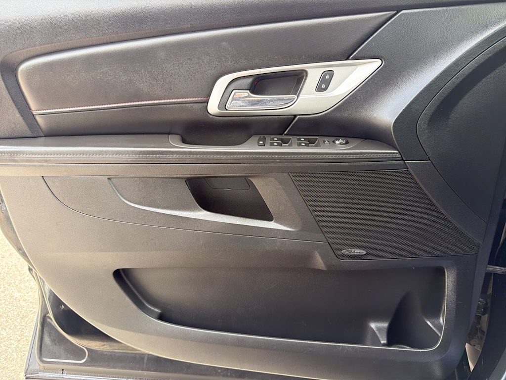 Thumbnail: 2016 GMC Terrain - 33