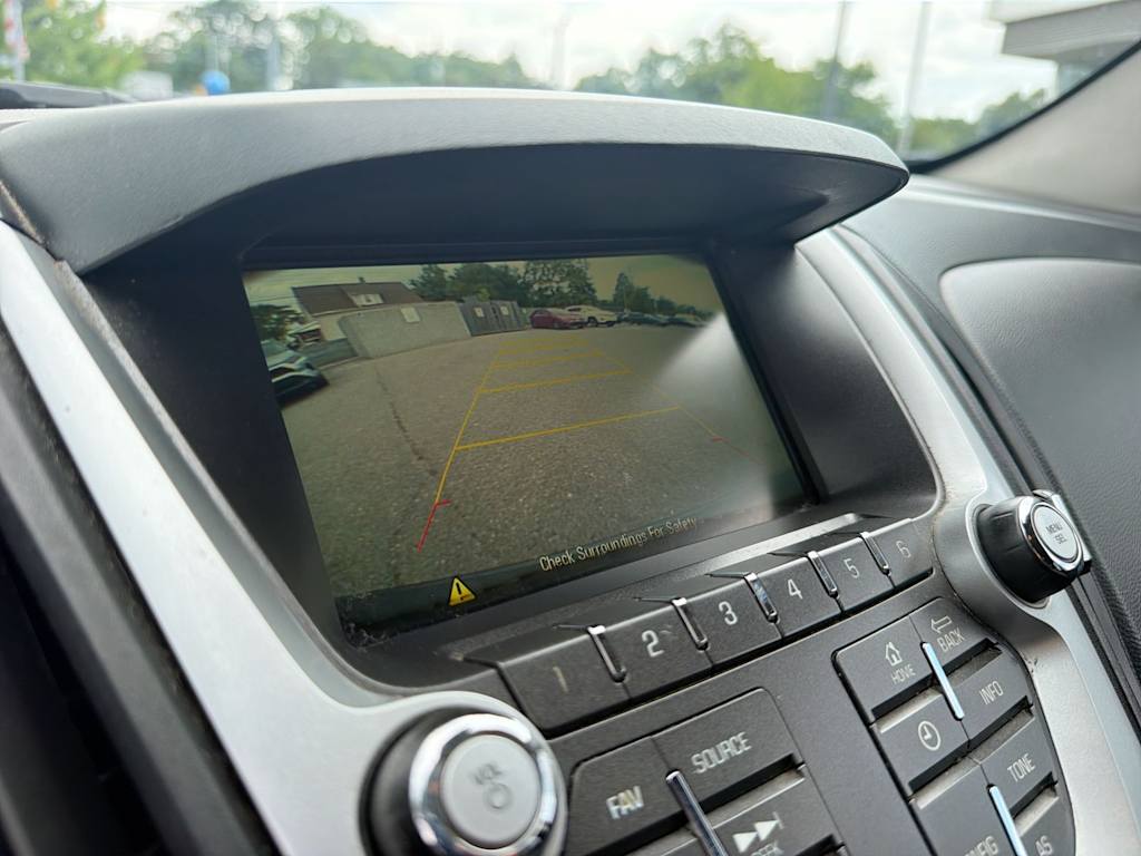 Thumbnail: 2017 Chevrolet Equinox - 32