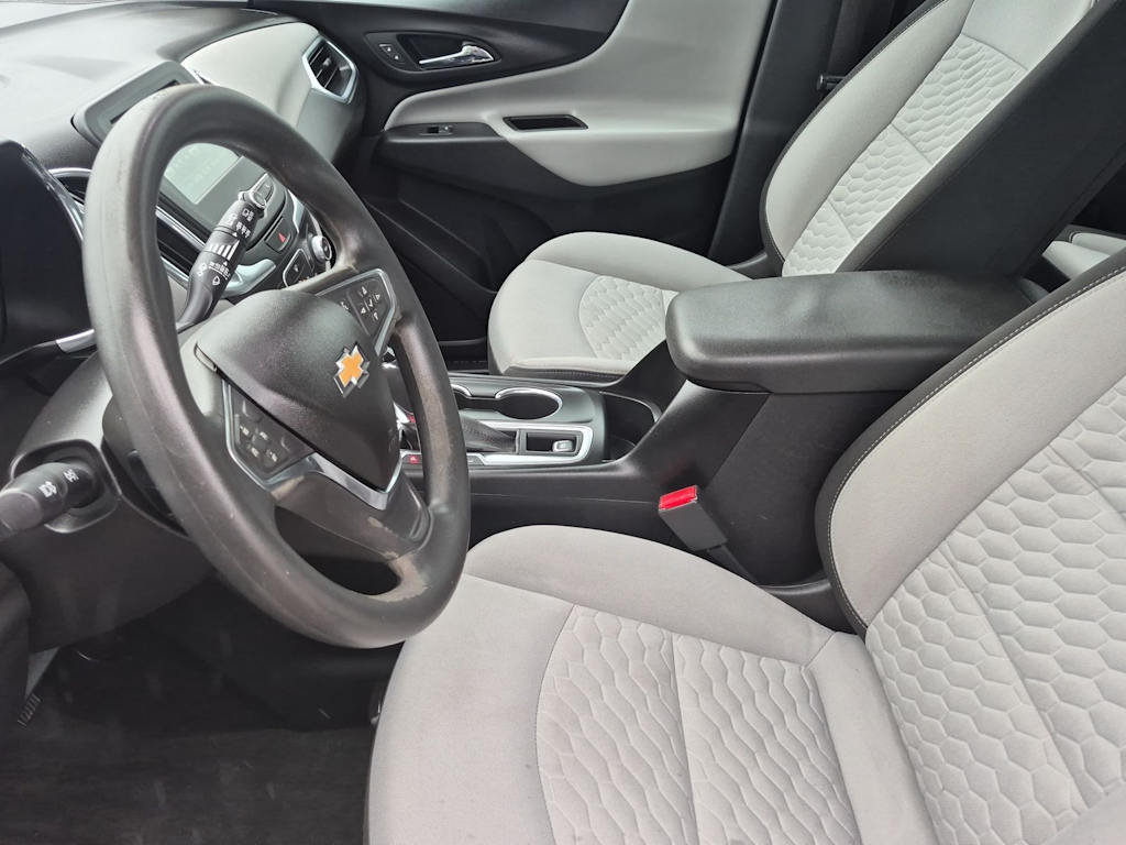 Thumbnail: 2018 Chevrolet Equinox - 10