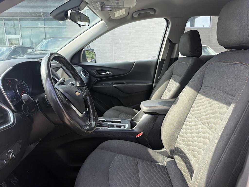 Thumbnail: 2019 Chevrolet Equinox - 10