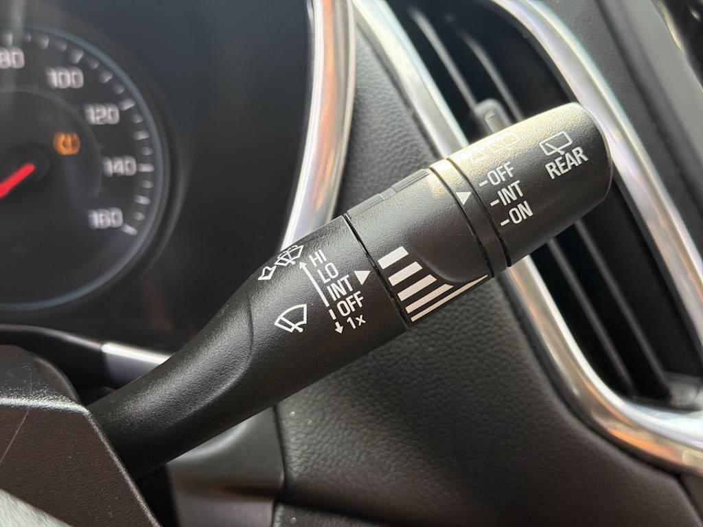 Thumbnail: 2019 Chevrolet Equinox - 14