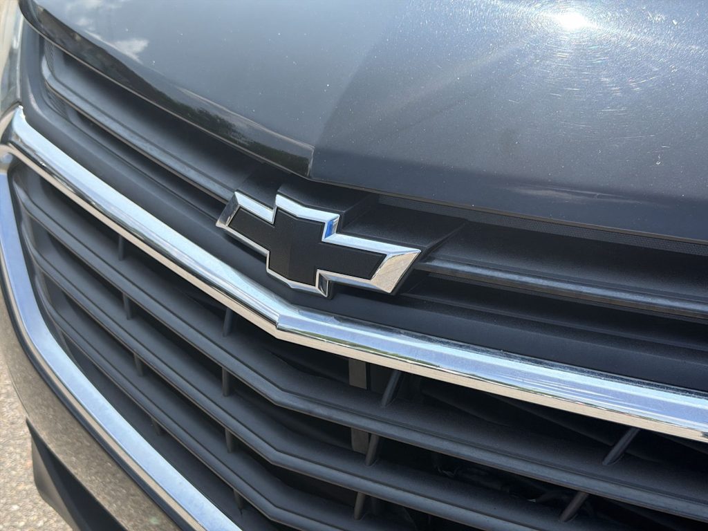 Thumbnail: 2019 Chevrolet Equinox - 6