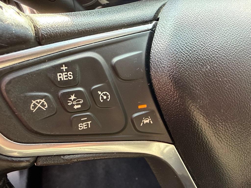 Thumbnail: 2020 Chevrolet Equinox - 20