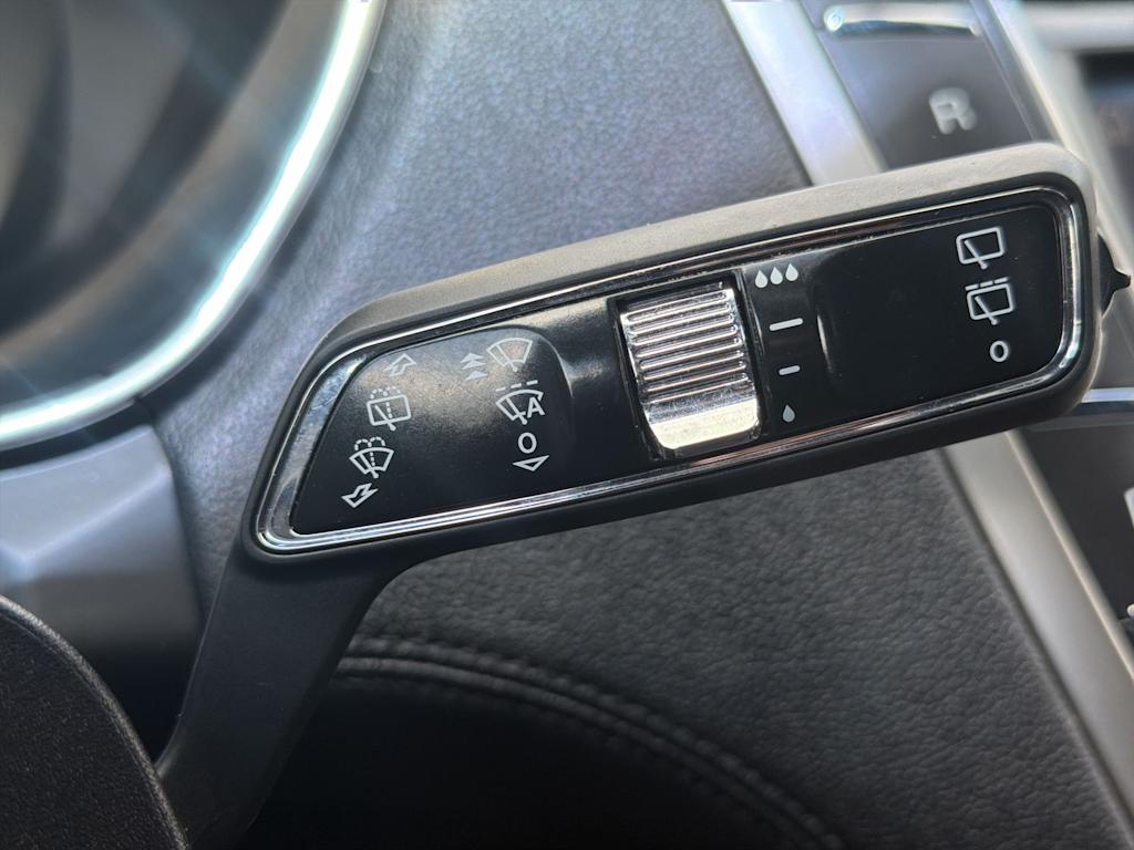 Thumbnail: 2019 Lincoln Nautilus - 31