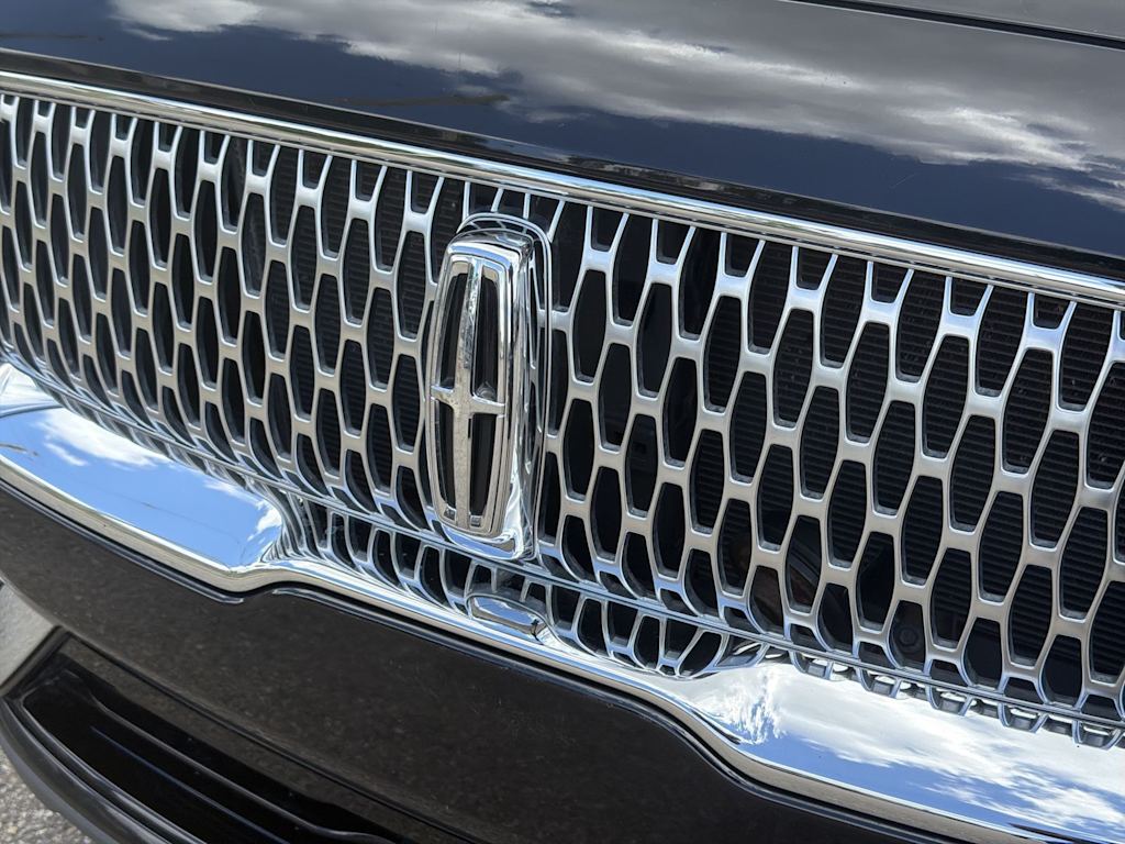 Thumbnail: 2019 Lincoln Nautilus - 5
