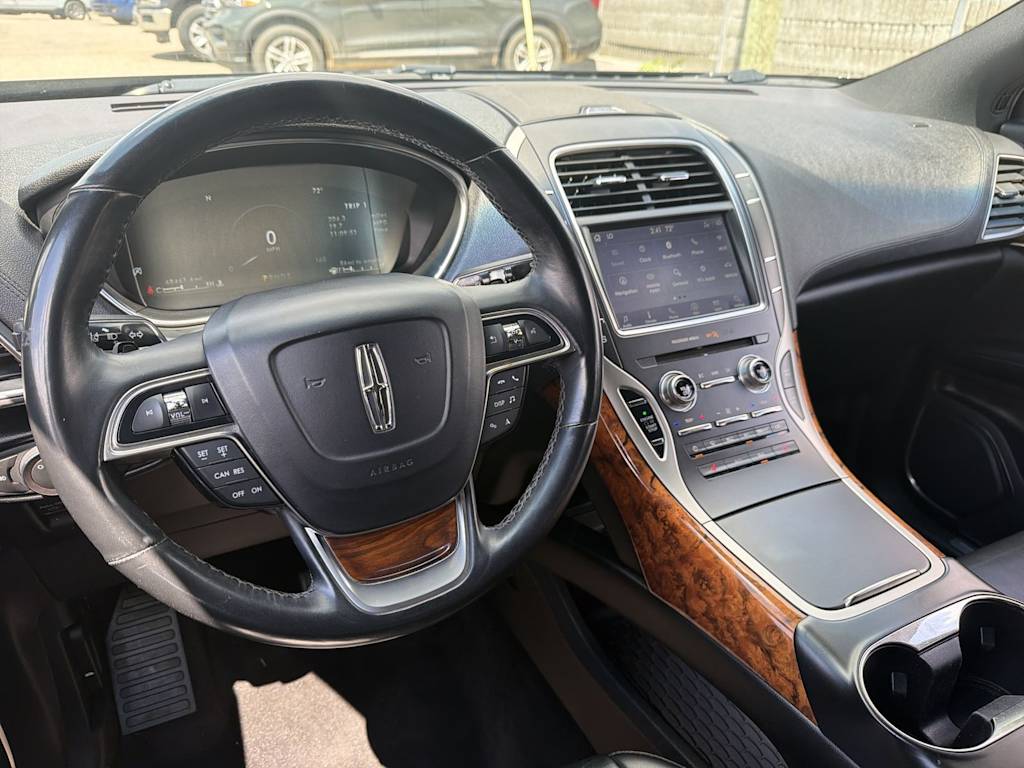 Thumbnail: 2019 Lincoln Nautilus - 2