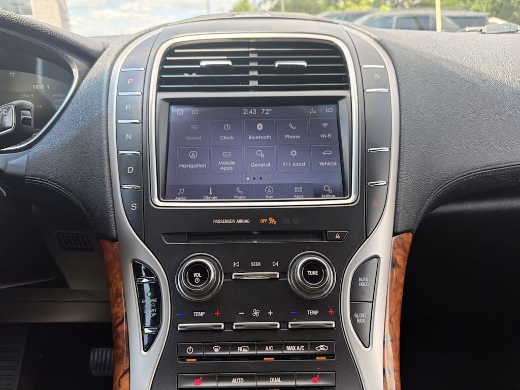 Thumbnail: 2019 Lincoln Nautilus - 12