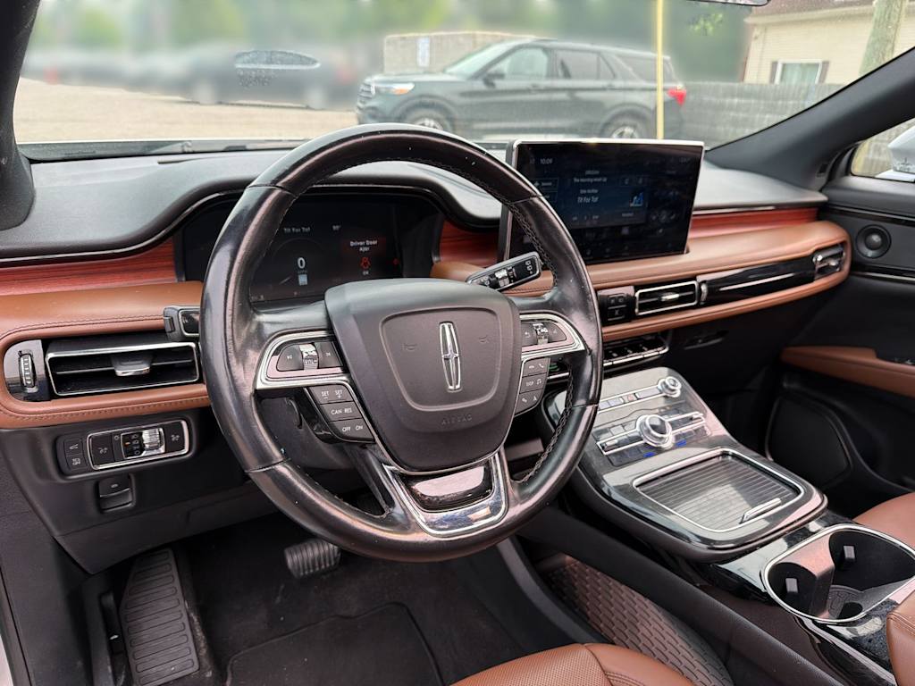 Thumbnail: 2022 Lincoln Nautilus - 2