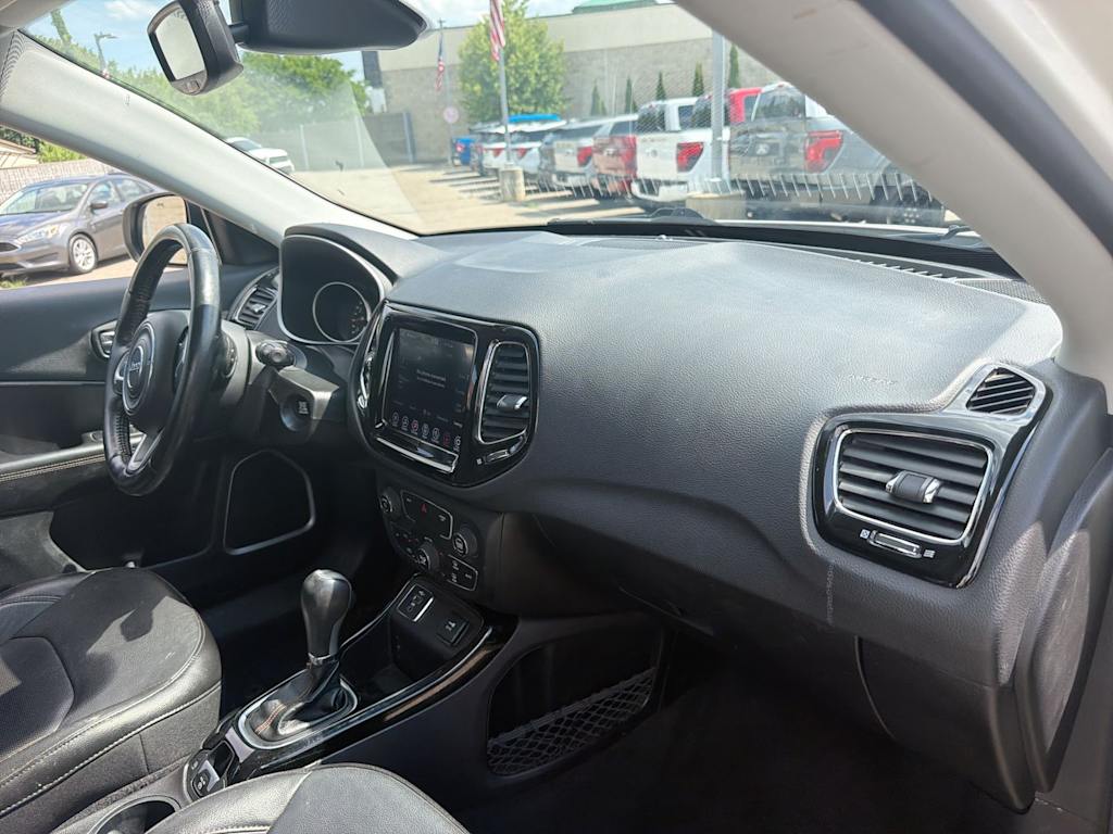 Thumbnail: 2020 Jeep Compass - 2