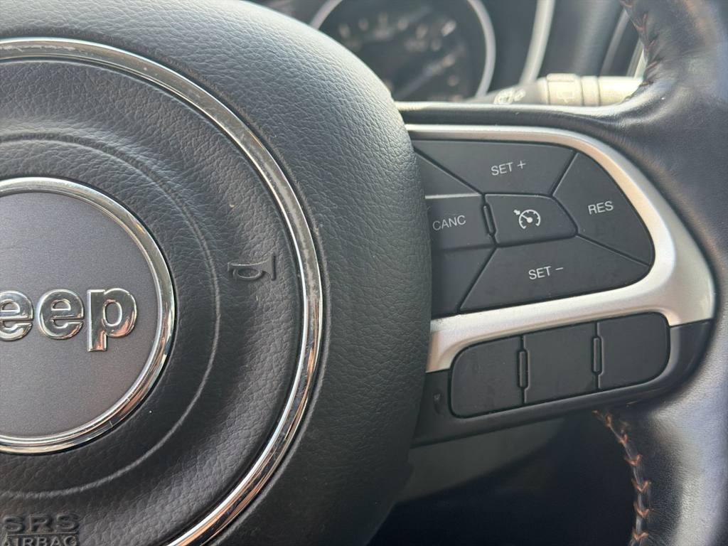 Thumbnail: 2020 Jeep Compass - 30