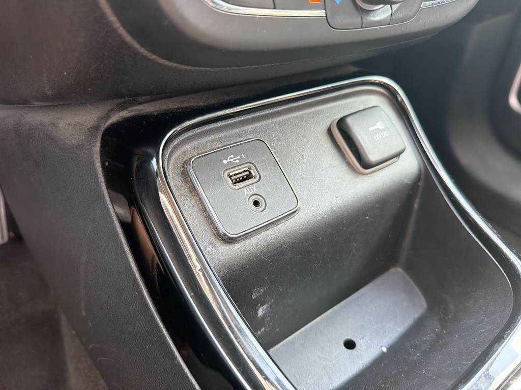 Thumbnail: 2020 Jeep Compass - 14