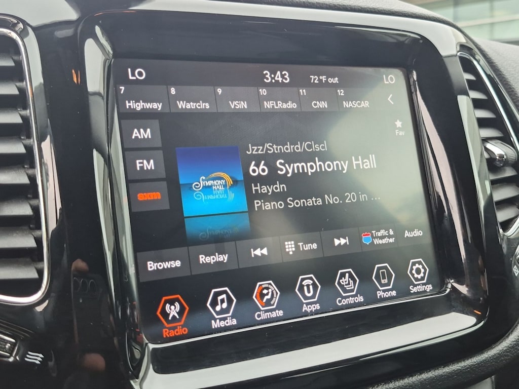 Thumbnail: 2020 Jeep Compass - 14