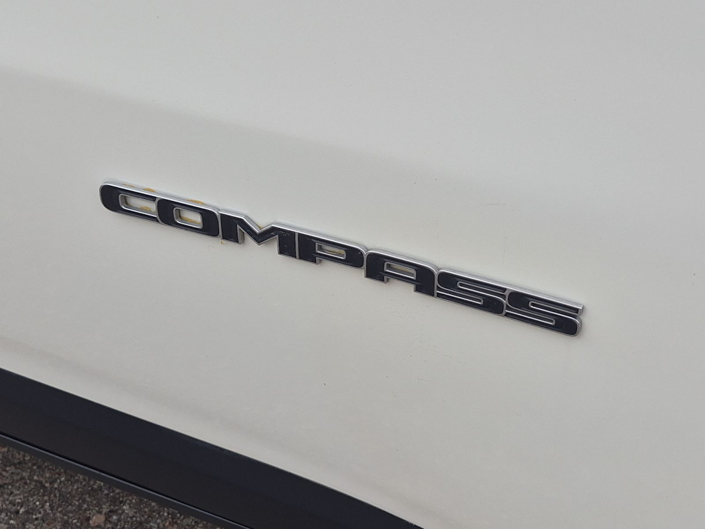 Thumbnail: 2020 Jeep Compass - 23