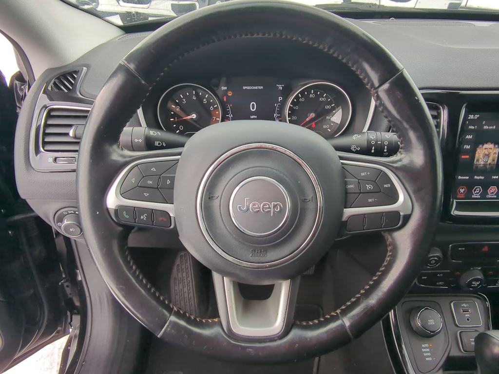 Thumbnail: 2020 Jeep Compass - 13