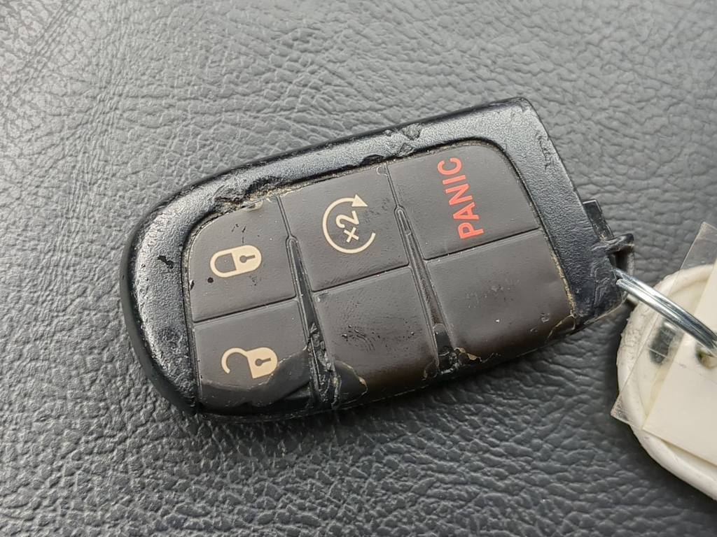 Thumbnail: 2020 Jeep Compass - 18