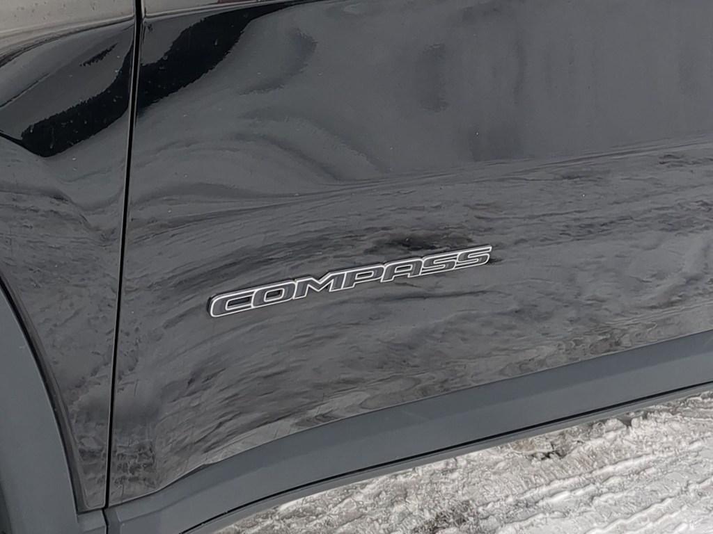 Thumbnail: 2020 Jeep Compass - 25